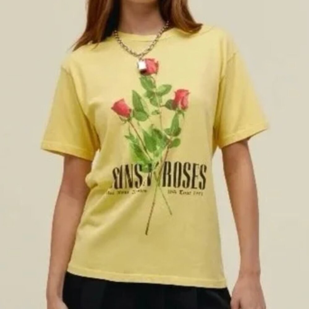 Daydreamer Guns and Rose Use Your Illusion Tee